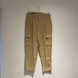 Women’s Caramel Multi-pocket Trouser